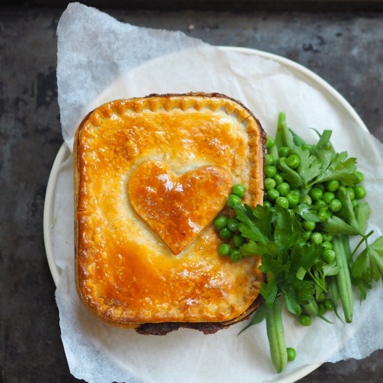 Steak & Kidney Pie - by Lidgates Butchers - HomeCooks