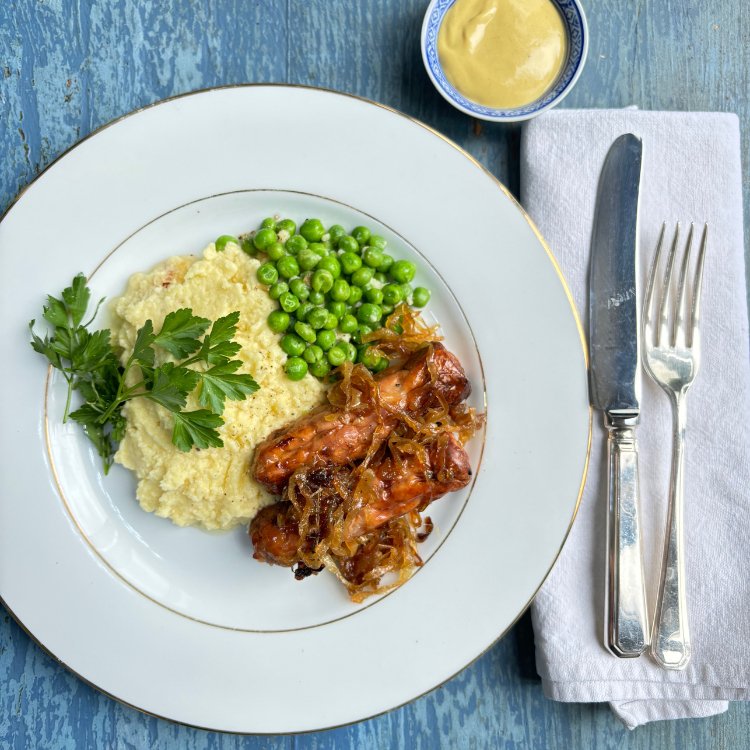Bangers and Mash - by Kate - HomeCooks