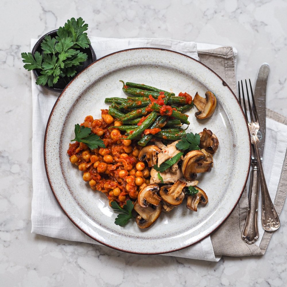 Chicken and Mushroom with Chickpea & Green Beans - by Sev - HomeCooks