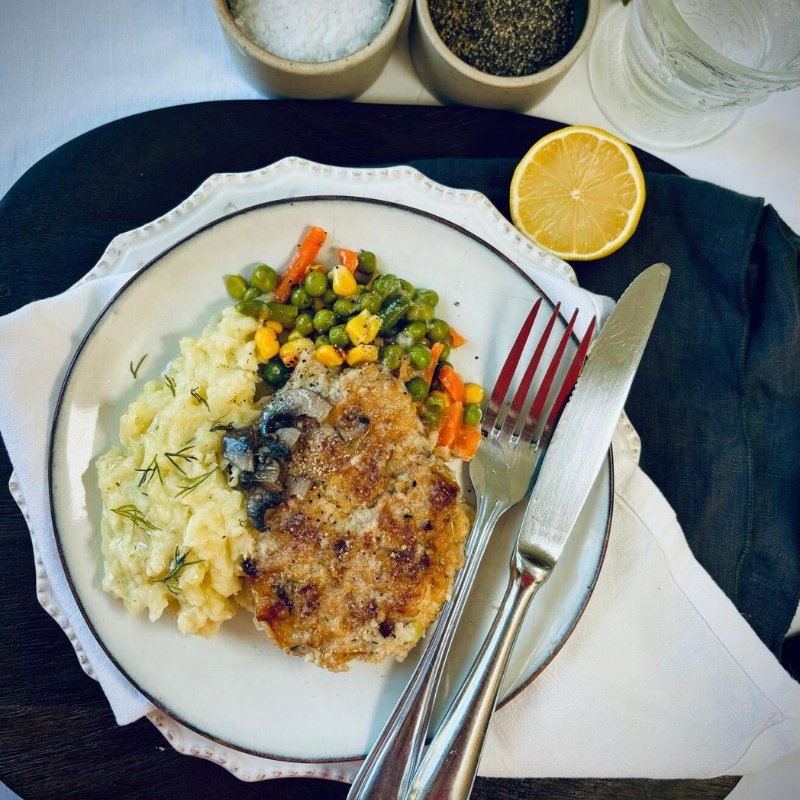 Chicken Patty with Creamy Mash & Veggies - by Romas - HomeCooks