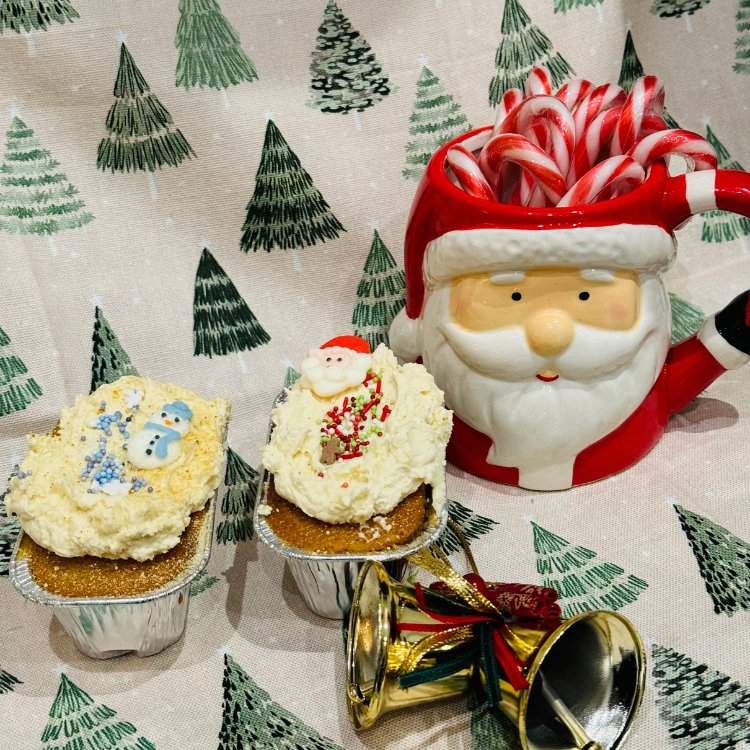 Mini Gingerbread Loaf Cakes - by The Happy Bakery Co - HomeCooks