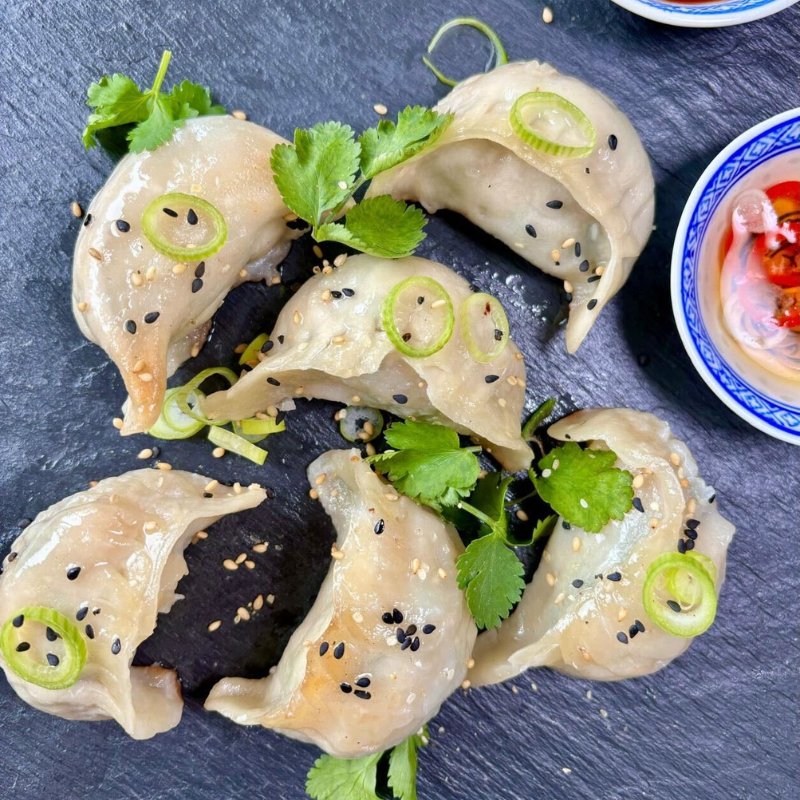 Shanghai Pan Fried Chicken Dumplings ( 6 pcs) - by Mai Dim Sum - HomeCooks